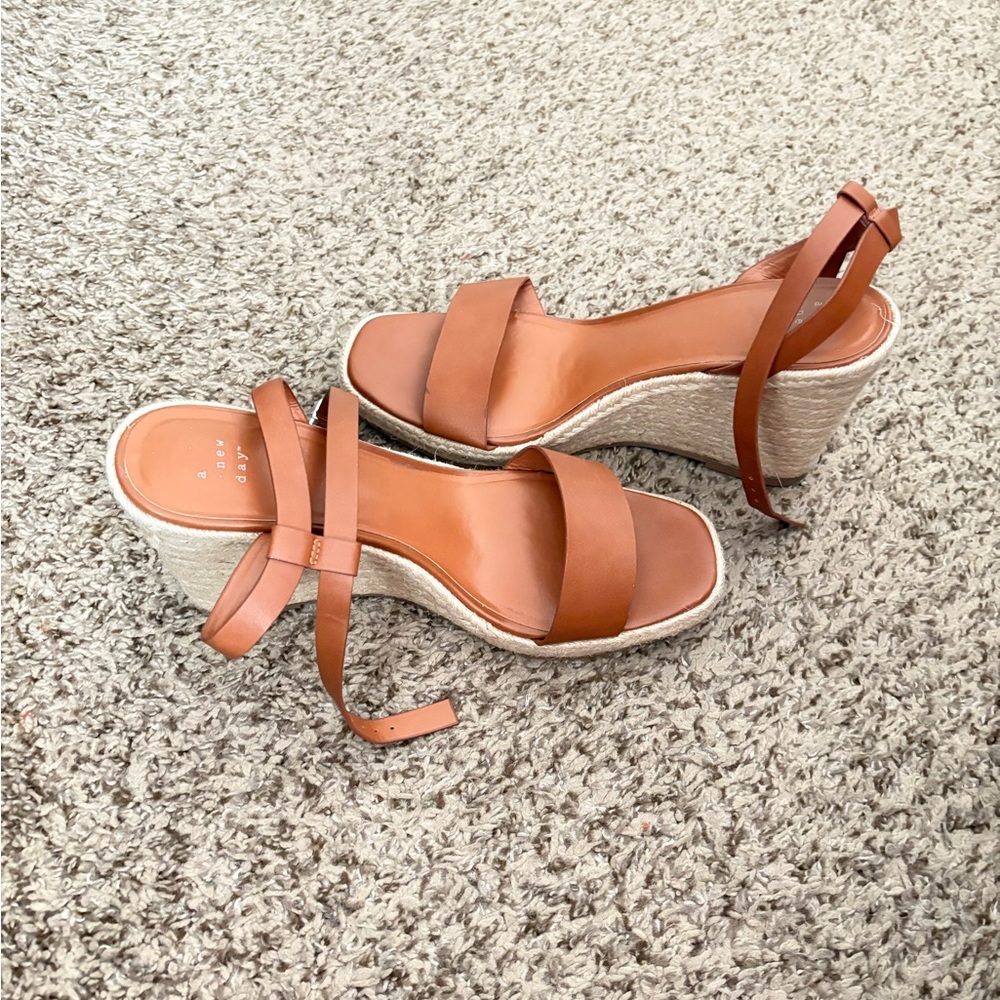 Brown wedges